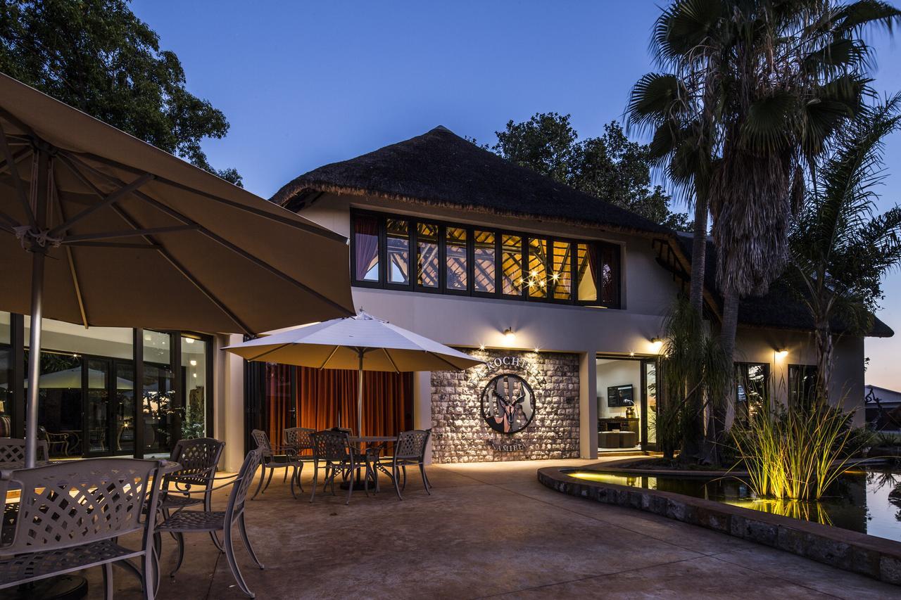 La Rochelle Lodge Okaukuejo Exterior foto